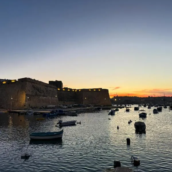 Marea Seafront, хотел в Kalkara