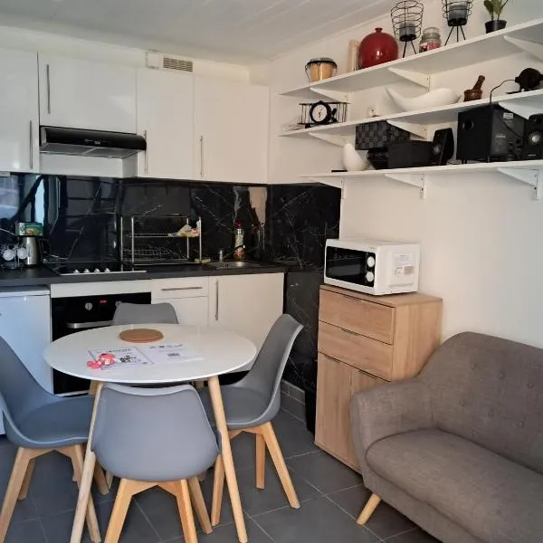 Charmante Maison à 15 minutes de la place Comédie, hotell sihtkohas Montpellier