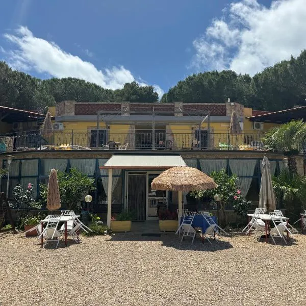 Hotel Paradiso – hotel w mieście Tarquinia