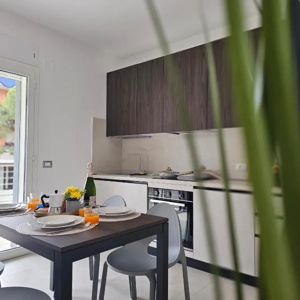 Grey House 5 100mt dal mare, hotelli Tortoretossa