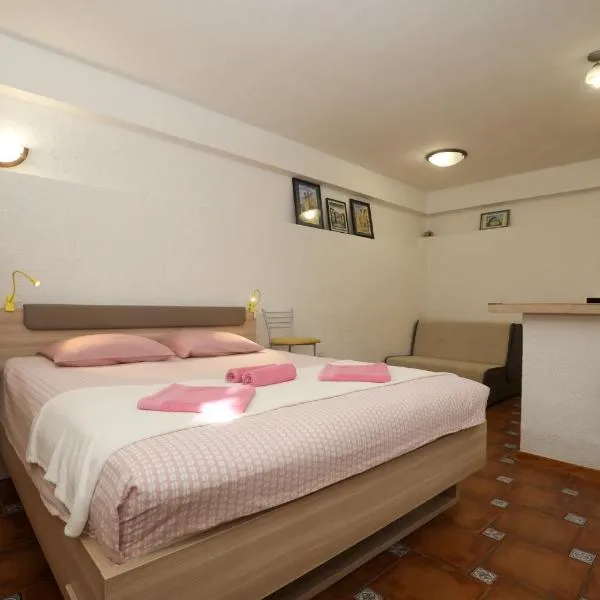 Apartment Matija, hotel in Premantura
