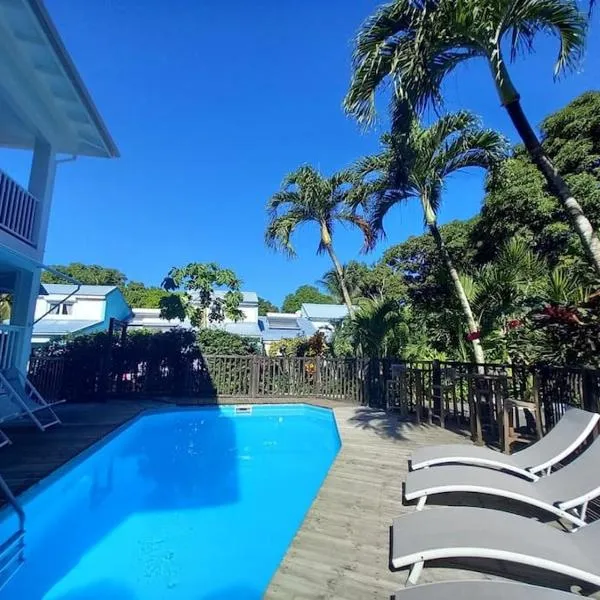 Ti Paradis Gîte à 200 m plage de Grande Anse, hotel sa Deshaies