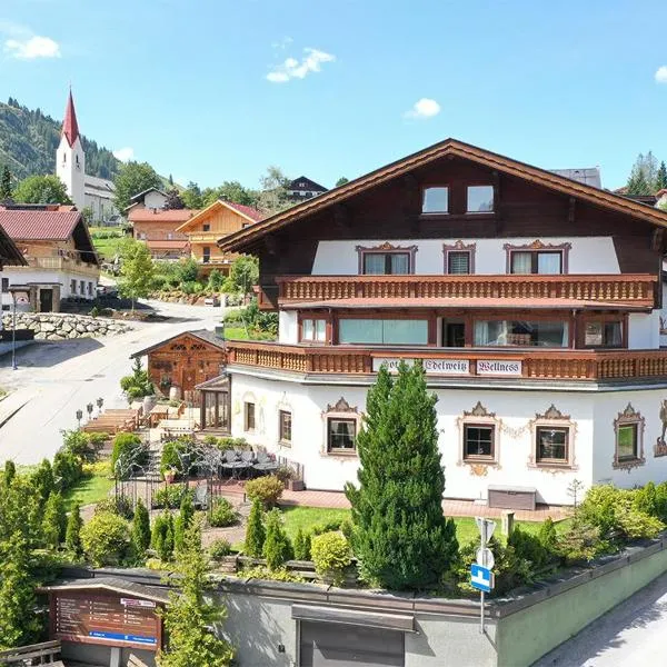 Hotel Edelweiẞ garni, hotel v mestu Berwang