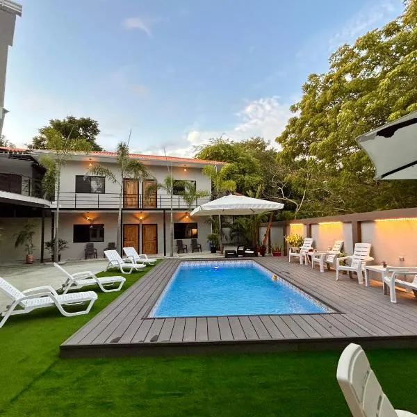 OCEAN DRIVE LODGE, hotel v destinaci Montañita