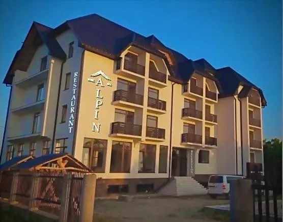 Spa Hotel Alpin, hotel a Solotvino