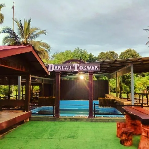 Dangau Tokwan, hotel v destinaci Pokok Sena