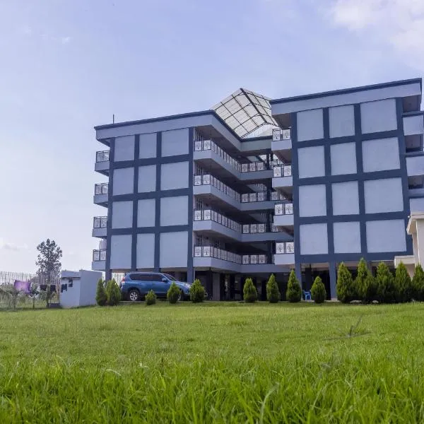 The pine 1 bedroom house California plaza, hotel in Nanyuki