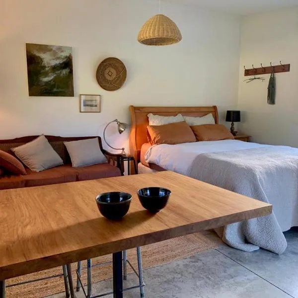 Roebuck Farm Stay, hotel v destinaci New Plymouth