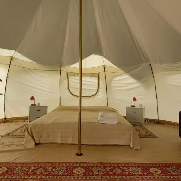 terrebio Glamping, hotel v destinaci Visnadello