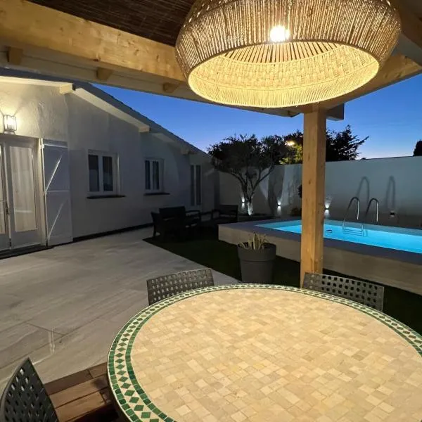 Villa Altea- Lido Marana - piscine privée exclusive - plage à pied - 3 bedrooms house - private swimming pool - beach access on foot, hotell sihtkohas Bastia