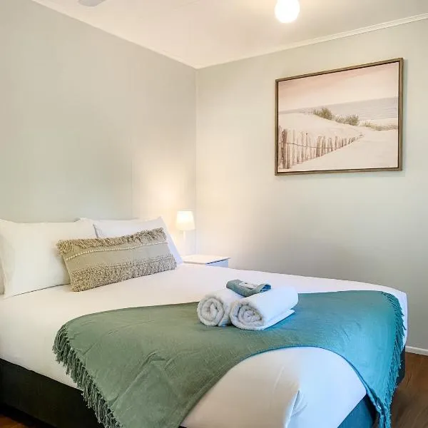 Beachside Units in the heart of Bargara, hotel v destinaci Bargara