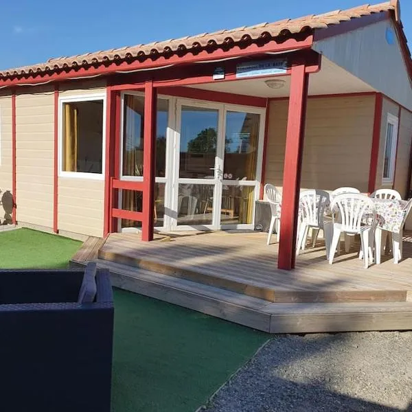 Gite proche Mont St Michel, Spa privatif en option ,St Malo, hotel in Saint-Marcan