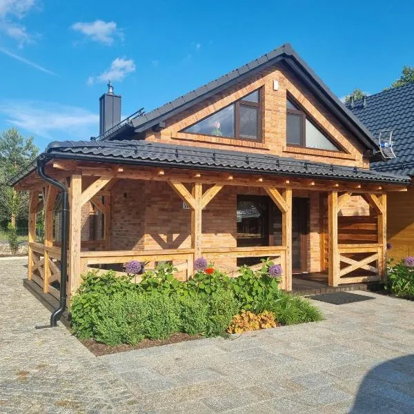 Marina KARO, מלון בBrzeźno Szlacheckie