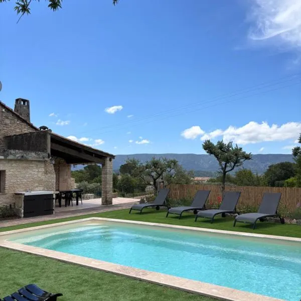 Les Juliens, hotel v destinaci Gordes