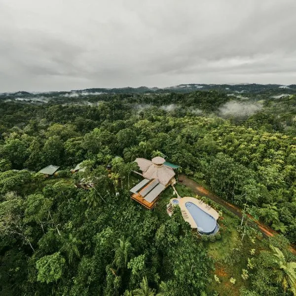 Villas Corcovado-AC-Jacuzzi-Pool-Great Views-Nature-Relaxing, hotel v destinaci Puerto Jiménez
