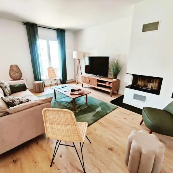 Les Embruns Charmante maison A 50m de la plage, hotel in Colleville-Montgomery