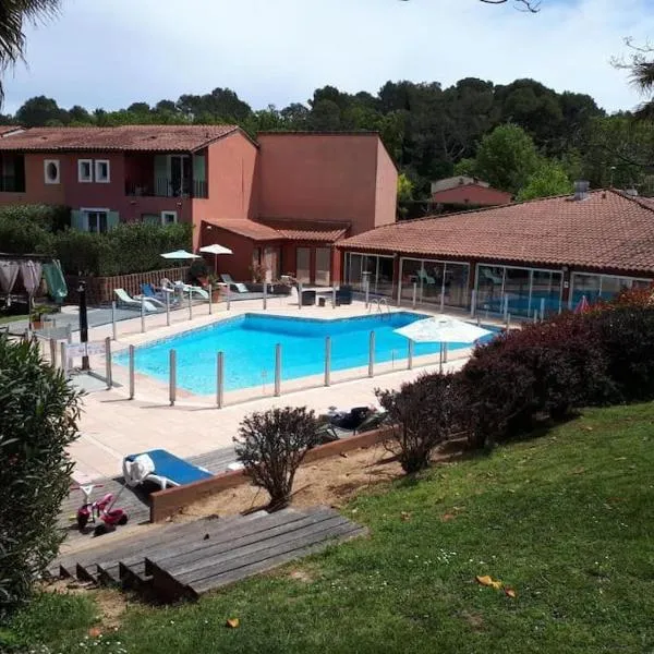 Green Studio - Au cœur du Golf, hotel v destinácii Mouans-Sartoux