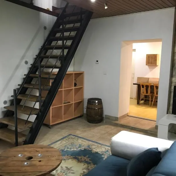 Logis cosy, hotel in Montbéliard