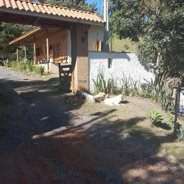 Chales rota da pedra, hotel in São Bento do Sapucaí