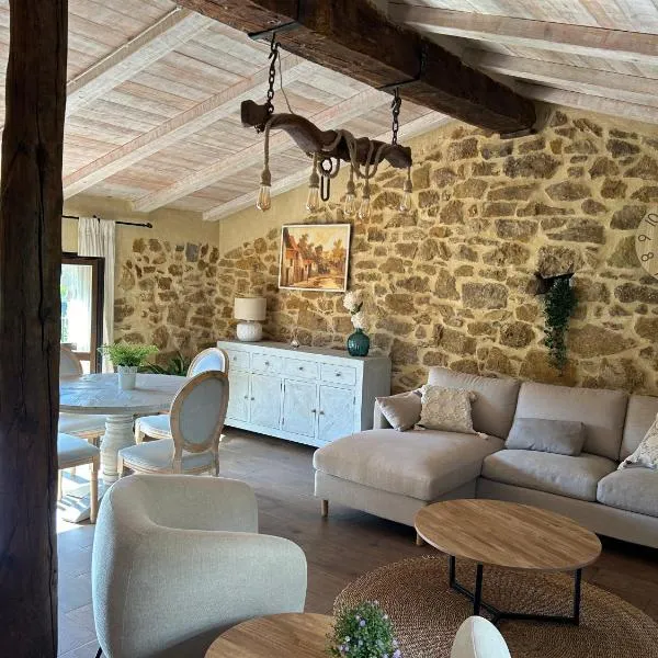 La Esencia Casa Rural, hotel v destinaci Cortes de Arenoso