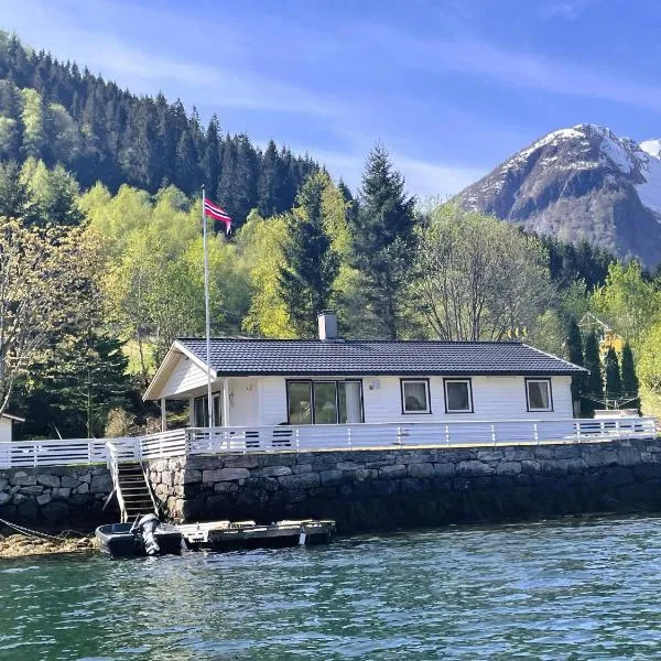 Der Fjordtraum in Balestrand direkt am Wasser, hotel v destinaci Balestrand