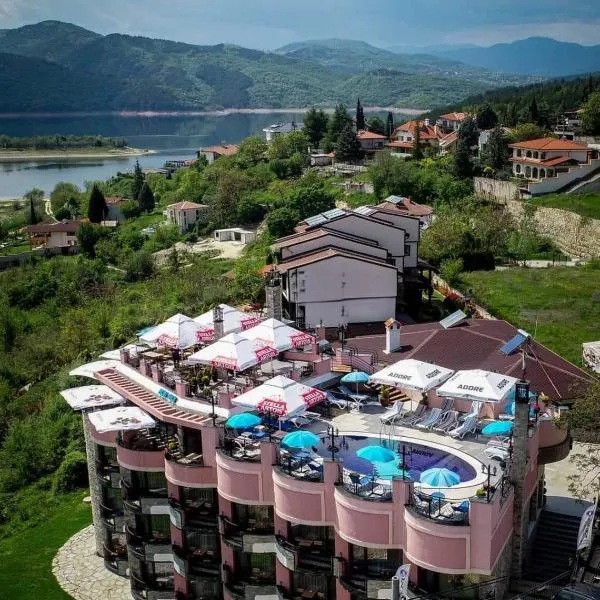 MOBI DICK Family Hotel, хотел в Ayrovo