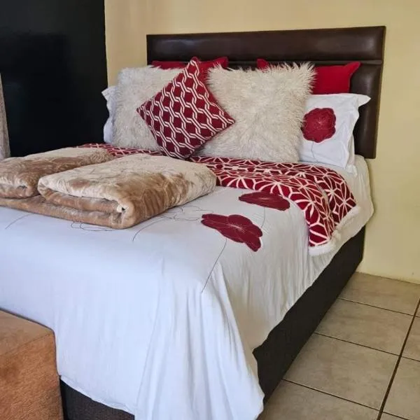 Goodlife Guest house in mafikeng, hotel in Mahikeng