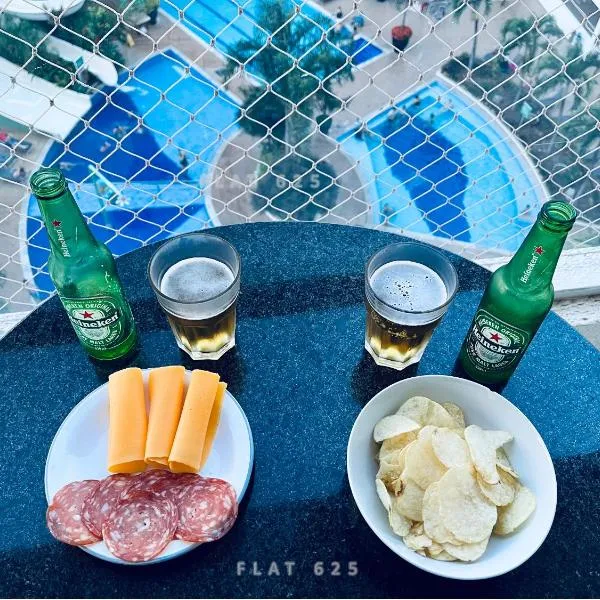 Flat 625 - Diferenciado com Ar no quarto e na sala, hotel in Rio Quente