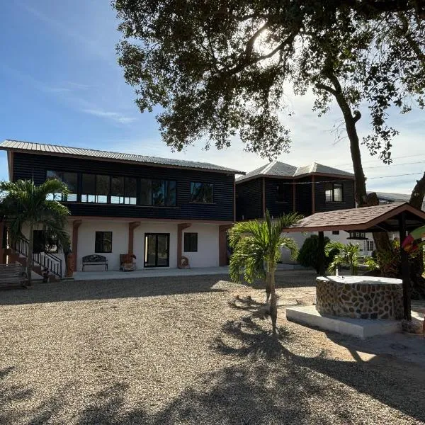 The Toucan Inn、Independenceのホテル
