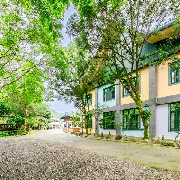 Green House, hotel in Puli