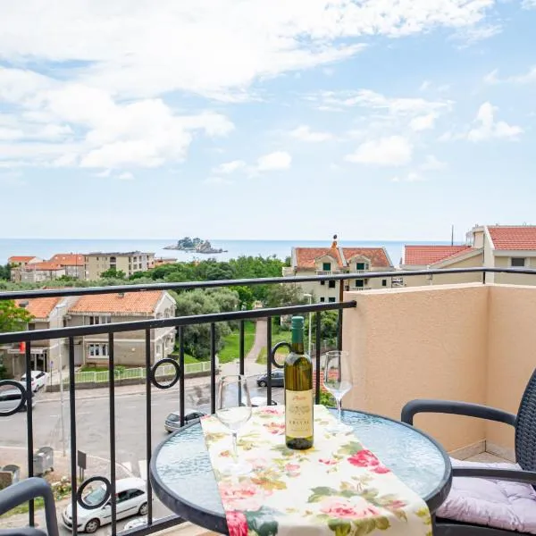 Apartments Vjera Petrovac, hotel di Petrovac na Moru