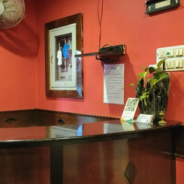 Comfort Rooms and Dormitory, hotel in Trivandrum