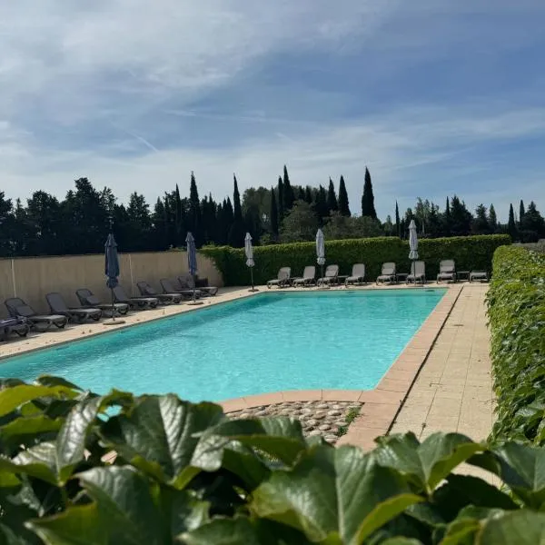 Hotel Terriciaë aux portes de Maussane les Alpilles, hotel em Maussane les Alpilles