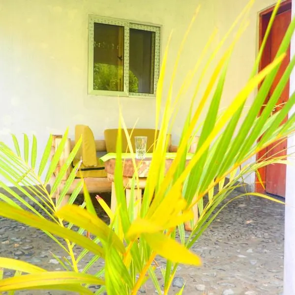 Summit Guesthouse, hotel in Kasese