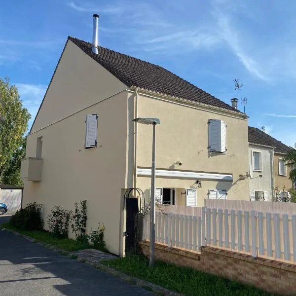 Chez Manu Meublé de tourisme 2 étoiles pour 6 personnes - 3 chambres – hotel w mieście Villeparisis