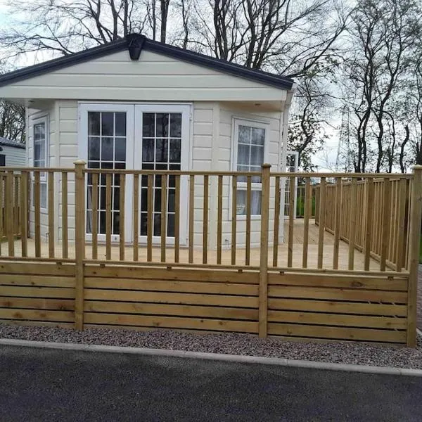 Forestbrook - Cheerful two bedroom tiny house, hotel a Carlisle