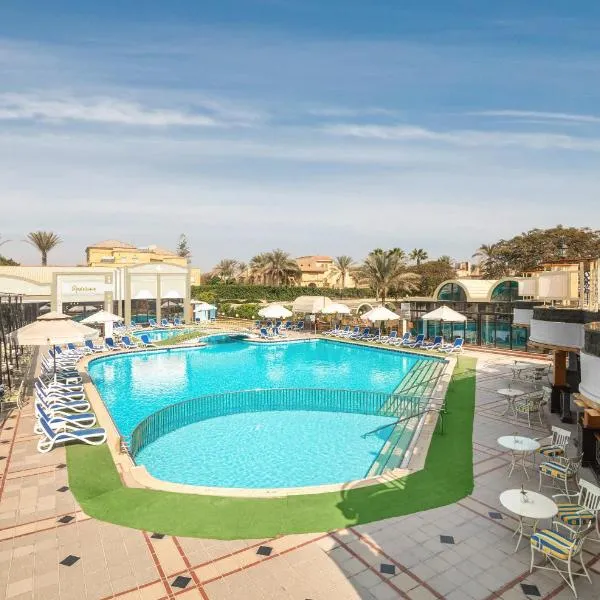 JAZ Pyramids Resort、カイロのホテル