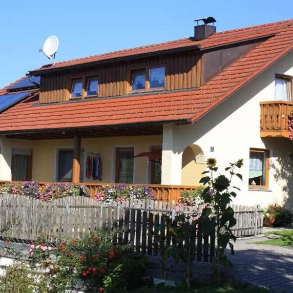 Haus Resi, hotel v destinaci Eging