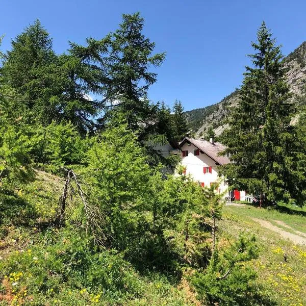 Rifugio La Capanna, hotel v destinaci Claviere