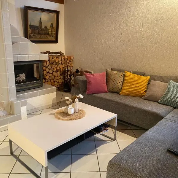 Ferienwohnung Lodge 43, ξενοδοχείο σε Τριρ