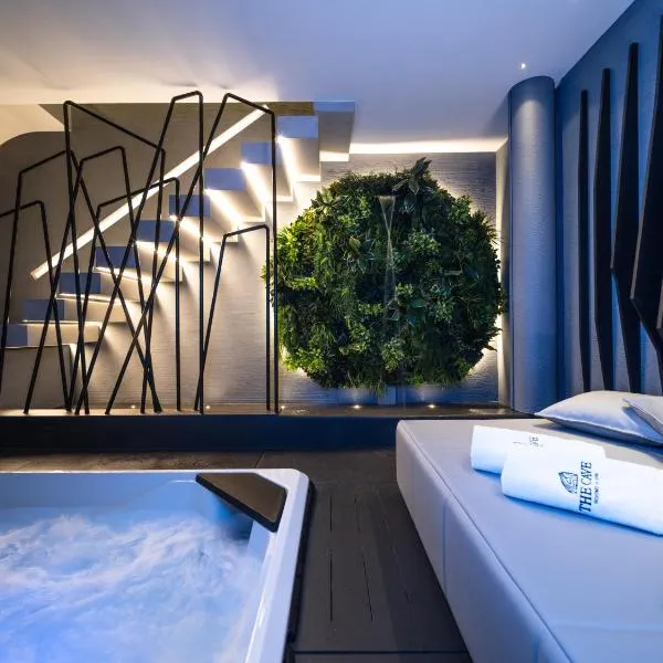 THE CAVE Suites SPA, hotel a Vieste