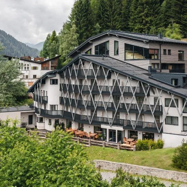 Arpuria l hidden luxury mountain home - ADULTS FRIENDLY，聖安東阿爾貝格的飯店