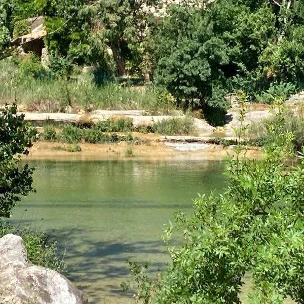 Saint laurent de la cabrerisse Rivière proche Lagrasse – hotel w mieście Saint-Laurent-de-la-Cabrerisse