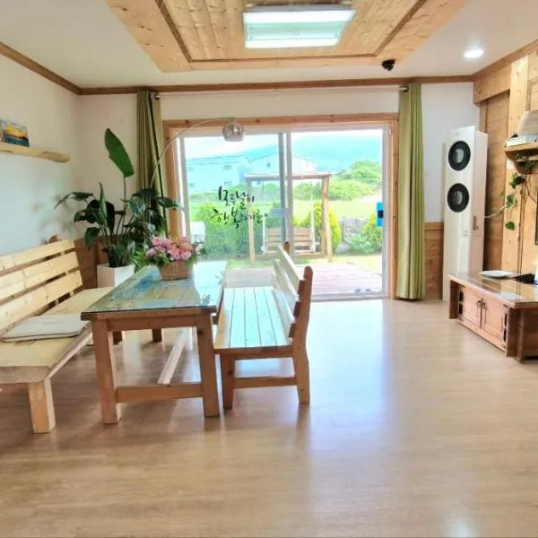 tree house, hotel in Jeju
