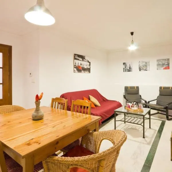 Entre la Alhambra y Sierra Nevada、モナチルのホテル