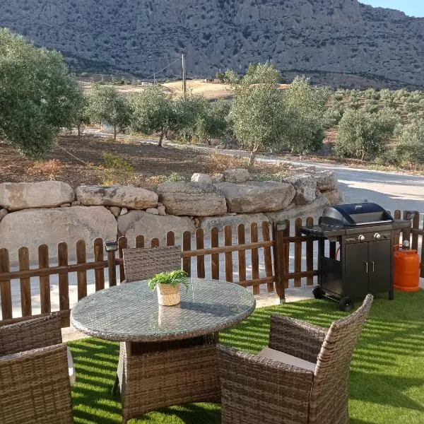 Casa rural Rocío - Caminito del Rey, hotel in Valle de Abdalagís