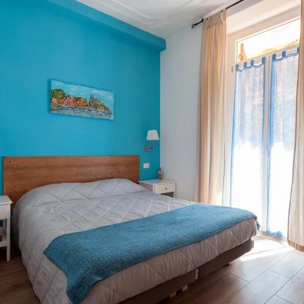Cinque Terre Charme Rooms, hotel v destinaci La Spezia