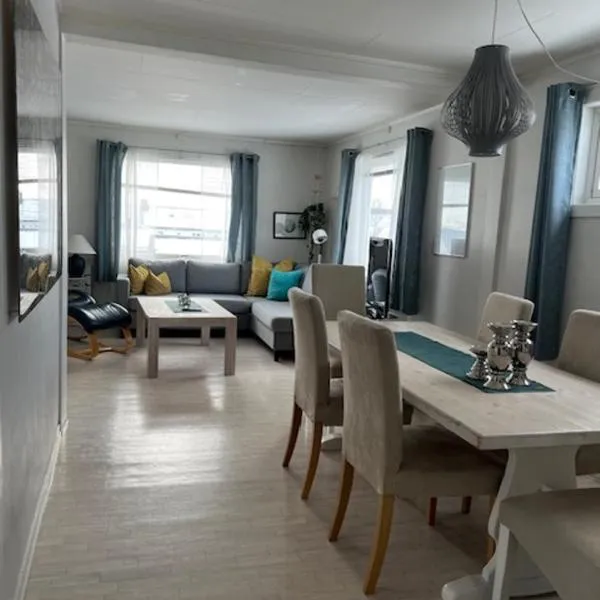 43 Oscarsgate 2 etasje, hotel v destinaci Vadsø