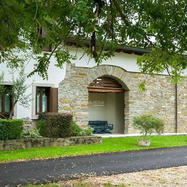 Valrosa Country Resort, hotel v destinaci Vencò