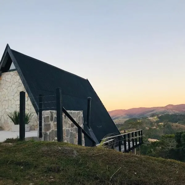 Chalé La vilitii, hotel in Campos do Jordão
